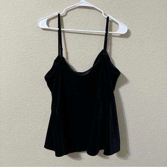 Tahari Tank Top Black Velvet Velour Adjustable Straps Trendy Party Festive - Picture 1 of 5